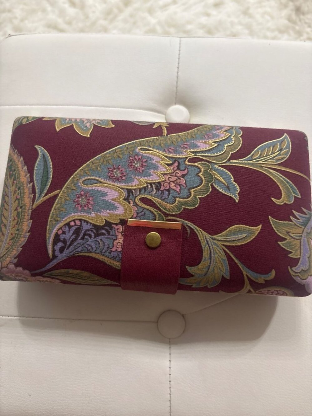 Vintage Floral Paisley Maroon Fabric Jewelry Organizer Gold Accents Snap Clutch